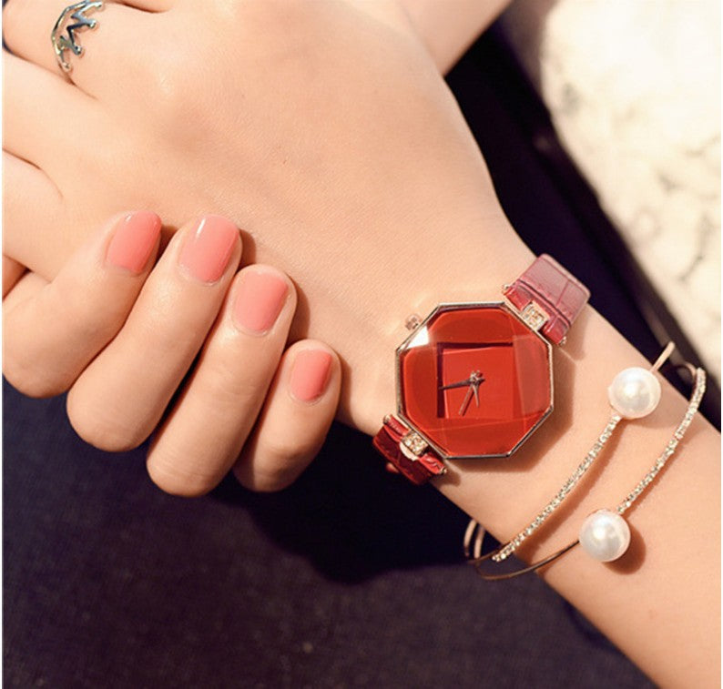 Diamond Shape Cut Dial Plate Fashion Watch